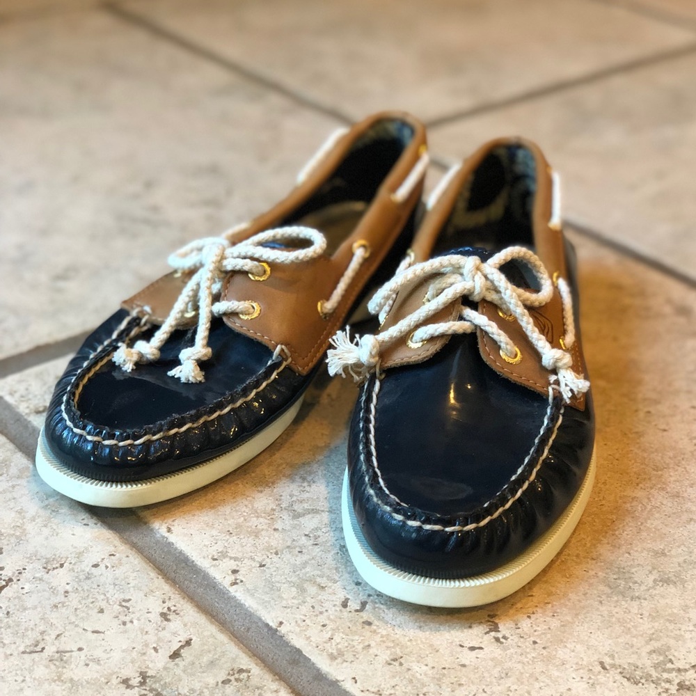 Sperry Topsider Navy Patent Leather Boat Shoes